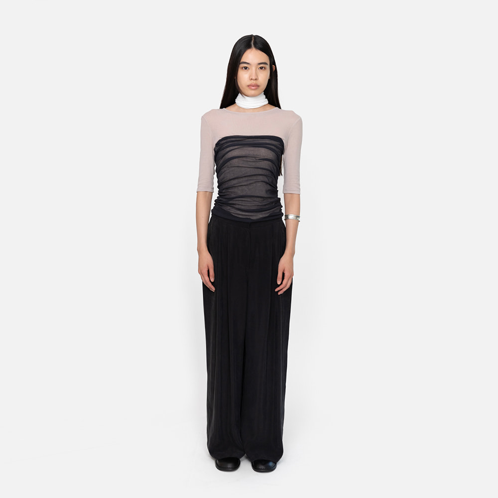 아모멘토 Womens Cupro Two Tuck Wide Pants