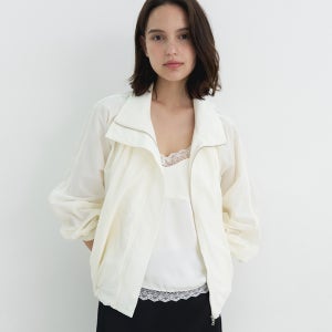[토르테] Summer Nylon Shirred Blouson Cream