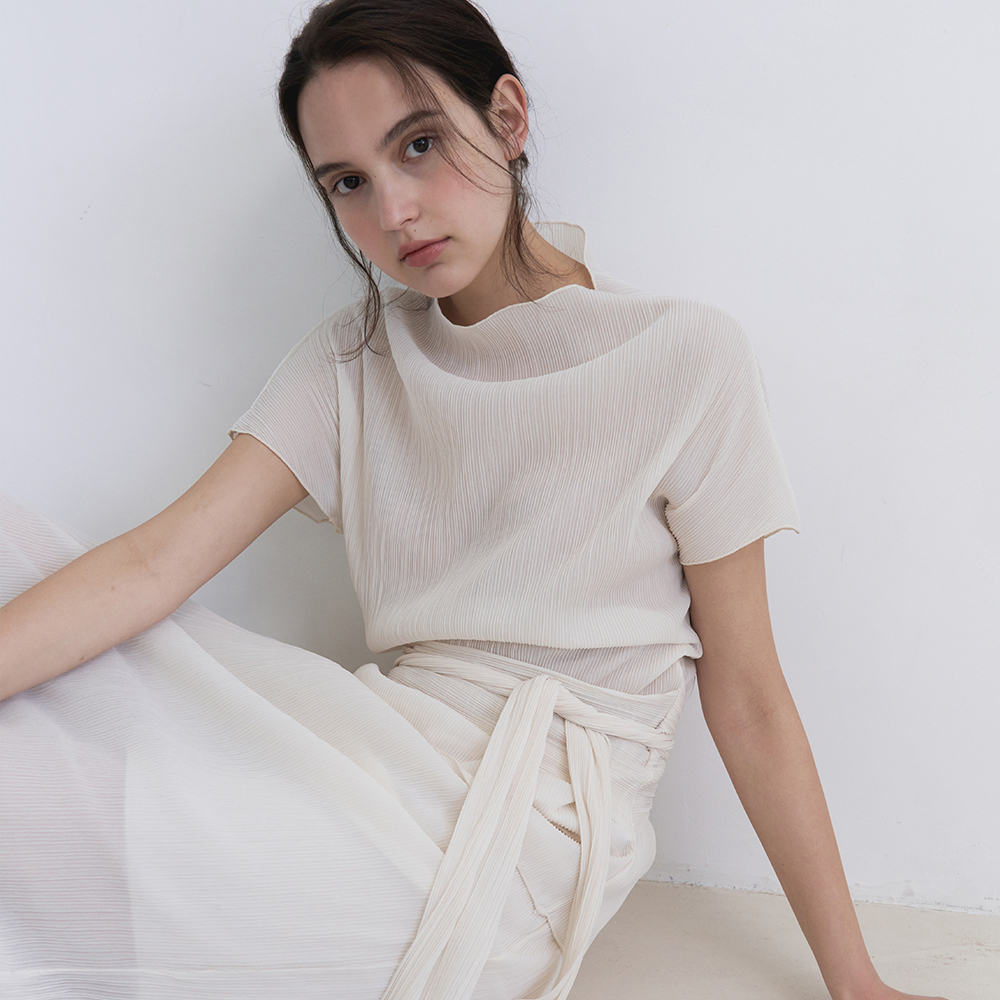 [토르테] [4th]Pleated Wrap Top Cream