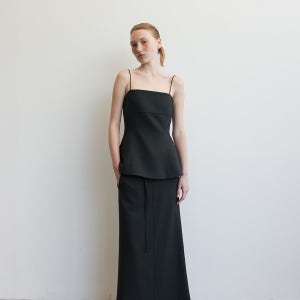 [르셉템버] TESSA BELTED SKIRT by JAPANESE FABRIC [CHARCOAL]