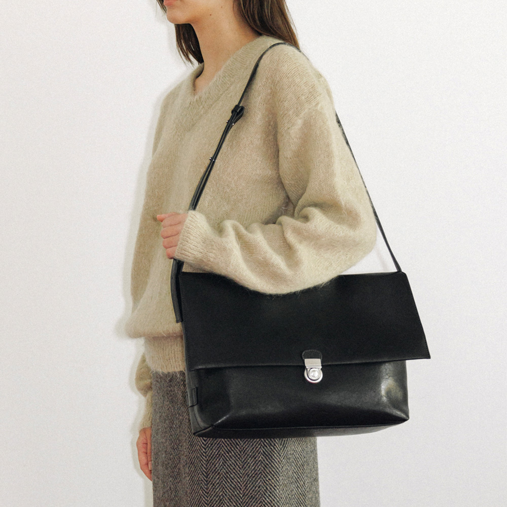 [몽드몽드] Soft mail briefcase bag Black