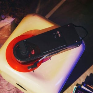 [롯데백화점] 오디오테크니카 AT-SB727 블랙 휴대용 무선 블루투스 턴테이블 LE1221739885