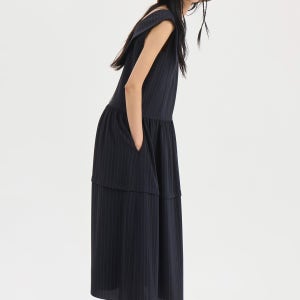 [럭키슈에뜨]Stripe Sleeveless Dress (dark navy) 다크 네이비 LFDAM26640NYD