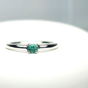 에메랄드 브릴리언컷(3mm) 실버반지 은, 파랑은 실버주얼리