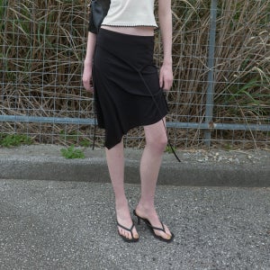 기준 Asymmetric Jersey Skirt 262wbtskm03bk
