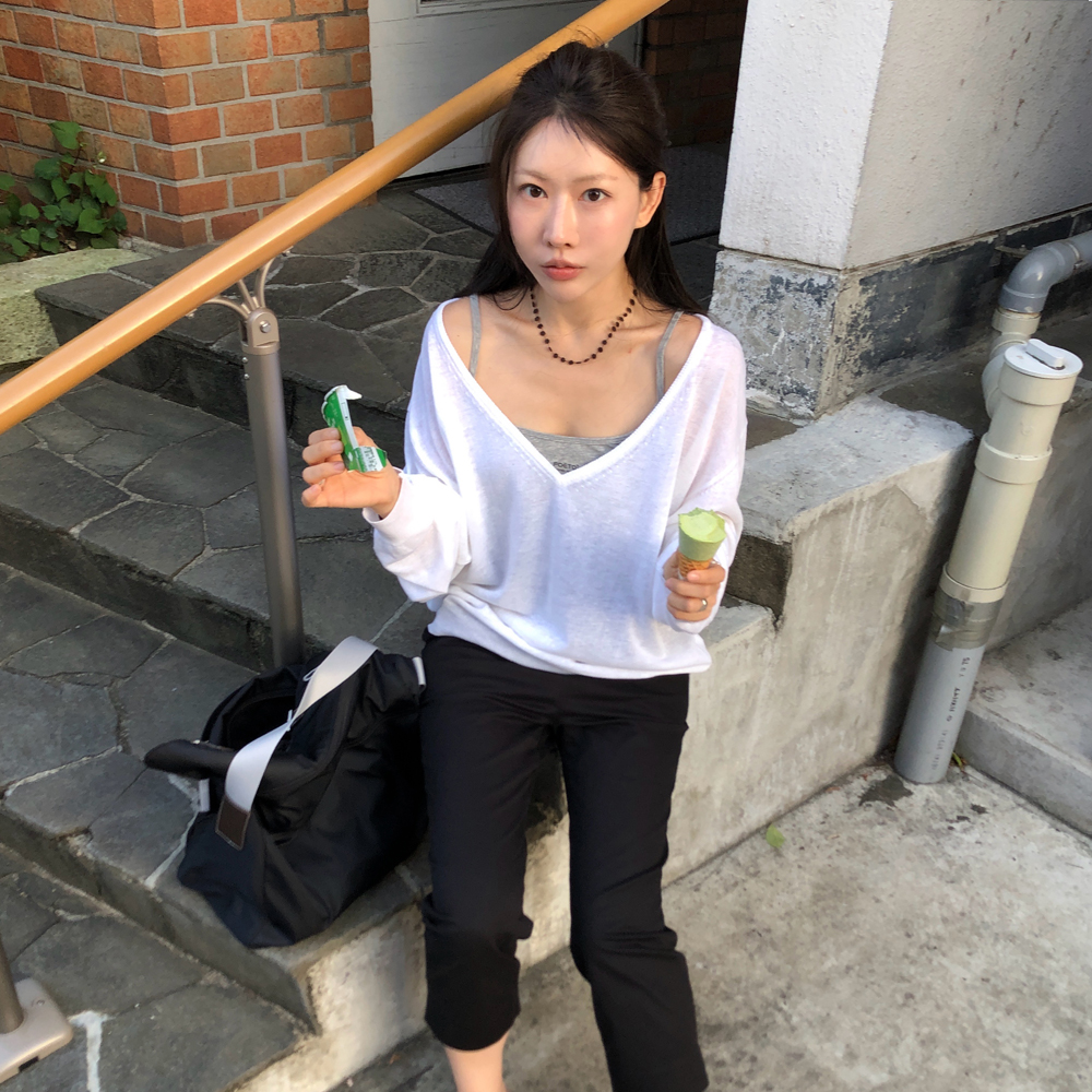 [포에토] [15th] Fresh linen deep v-neck knit - ivory