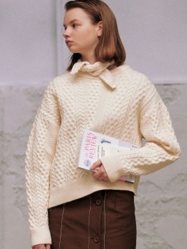 [아위] Maty Cable Knit_Ivory