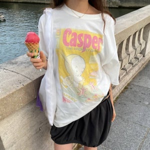 럭키슈에뜨 Casper Graphic Loose Fit Short Sleeve T-Shirt