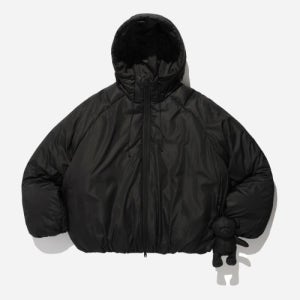 [피지컬 디파트먼트] BEAR KEYRING PUFFER JACKET BLACK PD09PJ8005BK