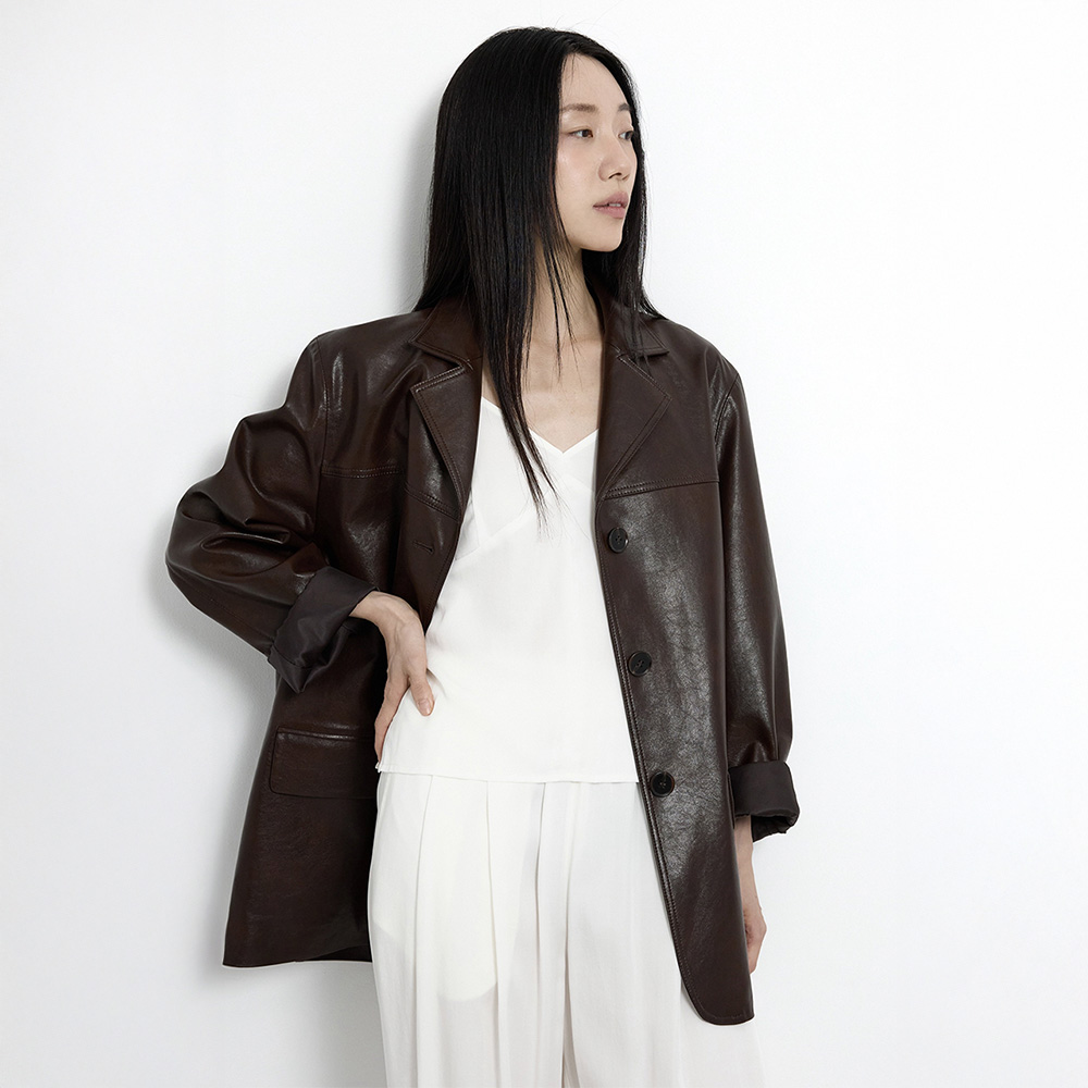 [라코스모] VEGAN LEATHER CLASSIC BLAZER - BROWN