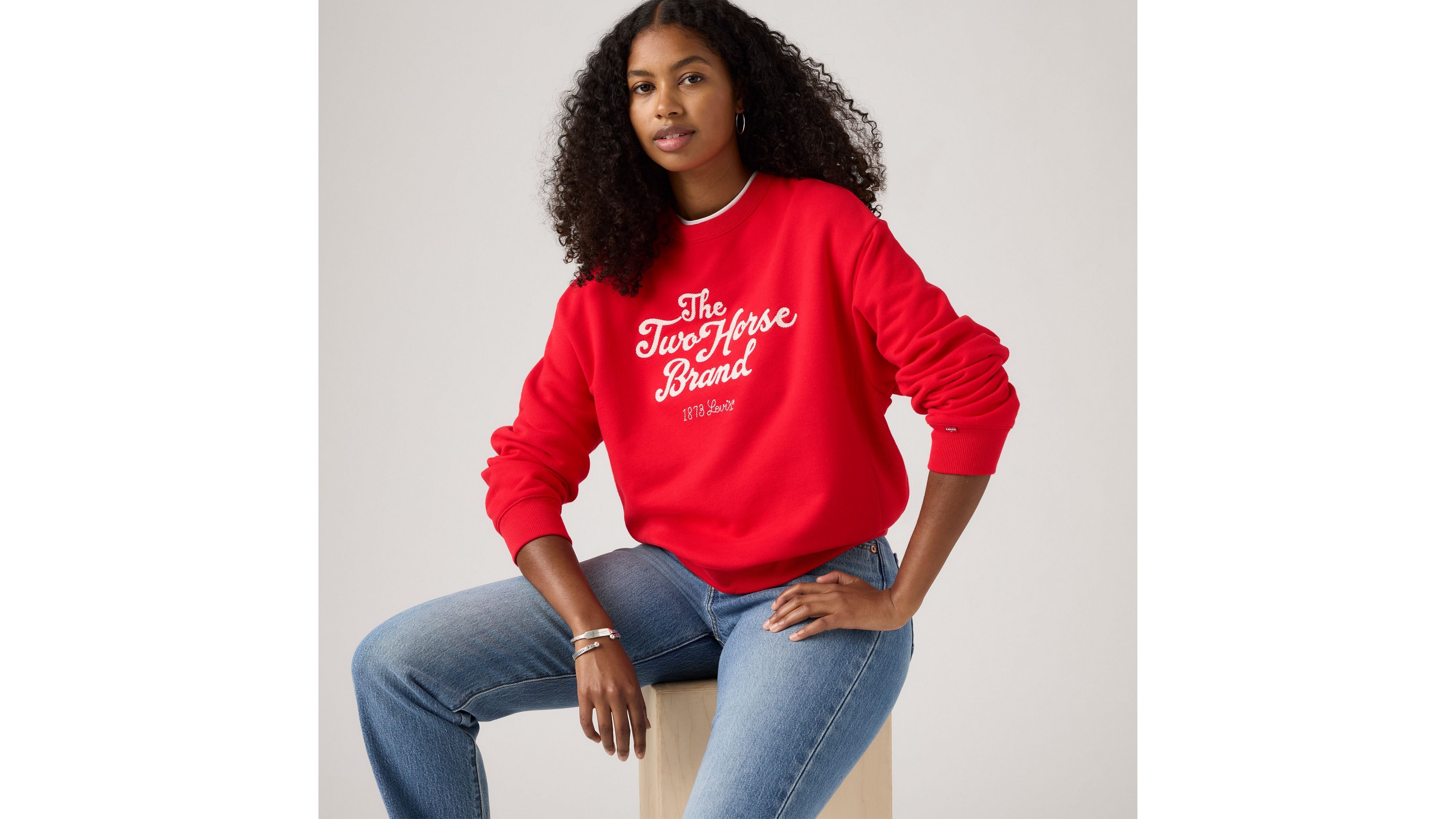 리바이스 그래픽 헤리티지 레드 맨투맨 0002L0011 스포츠 크루넥 스웻셔츠 Graphic Heritage Sport Crewneck Sweatshirt 143012766