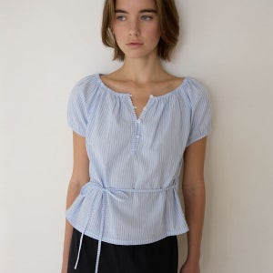 [어몽] A STRIPE BUTTON BLOUSE_LIGHT BLUE