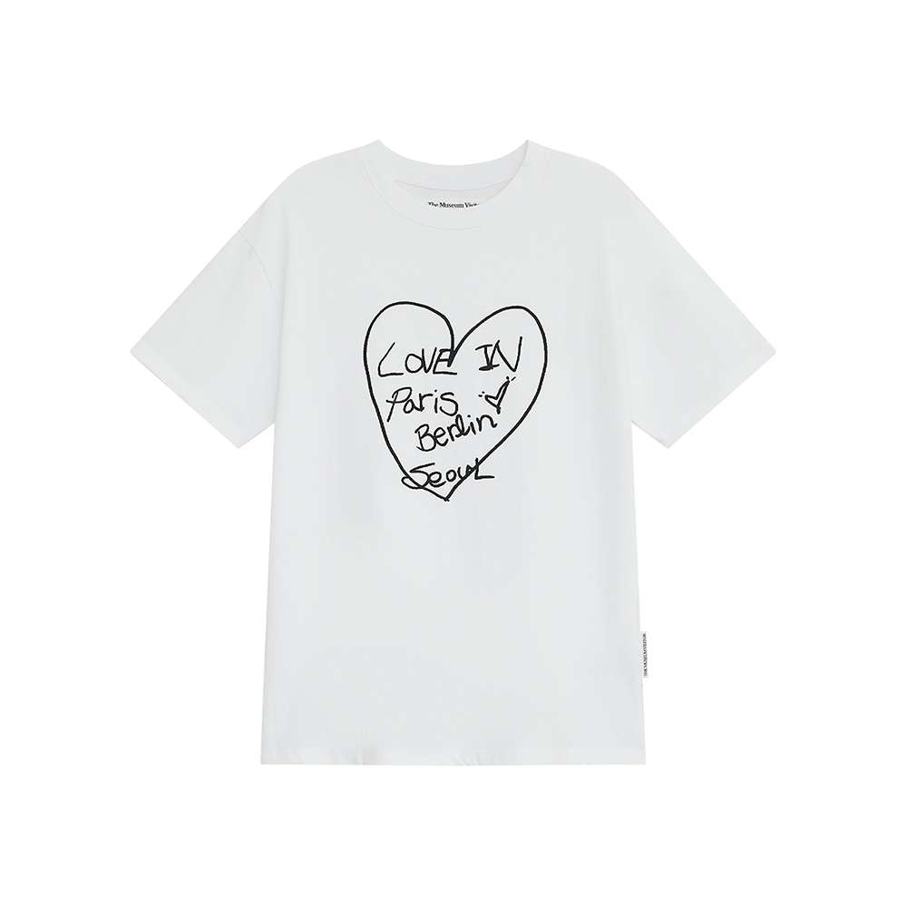 [더뮤지엄비지터] LETTERING HEART OVERFIT T-SHIRT (WHITE)