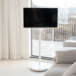 프레미디 화이트 스탠무빙 캠핑용 81cm 32인치 FHD QLED TV 유/무선 호환 삼탠바이미