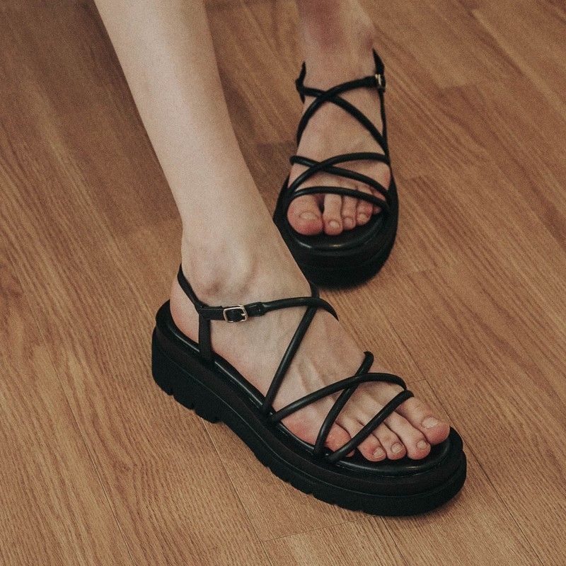 솔트앤초콜릿 소프트 폼 슬림 커브 스트랩 샌들 412424011 (6cm/3colors)120431
