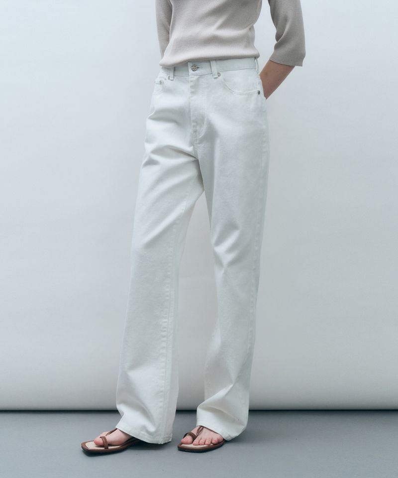 몽돌 화이트 데님 스트레이트 팬츠 MDPT054WHITE