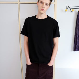 [애니타임로릭] YUCCA RAW-EDGE HALF KNIT - BLACK YHK-BK