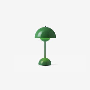 [앤트레디션] [&Tradition] Flowerpot Portable VP9 /Signal Green
