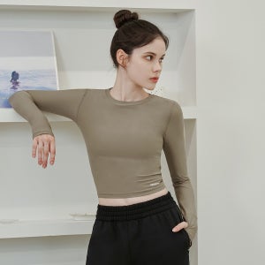 연예인운동복 마일드 스포츠웨어 크롭 긴팔티셔츠 피트니스복 애쉬카키