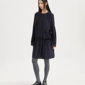 [럭키슈에뜨] Ruffled Detail Round Neck Dress (dark navy) LFDAW25220NYD LFDAW25220NYD