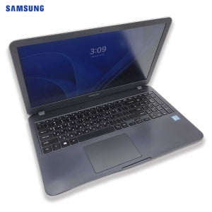 리퍼비시 삼성 울트라 화이트네이비 i5 8TH RAM 16GB 15.6인치 리퍼 노트북