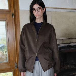 엔오르 High Neck Suede Blouson - Dark Brown