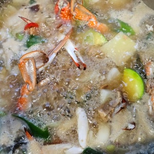 🔥신메뉴22%할인🔵제철 꽃게된장찌개밀키트4인분 돼지고기김치짜글이보다질리지않는맛, 3대를이어온농장(의성부자농장)