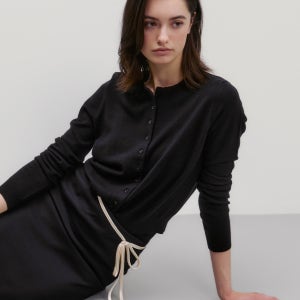 Irene Essential Cardigan (Black)
