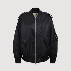 [럭키슈에뜨]Nylon Bomber Jumper 블랙 LYUAW26830BKX