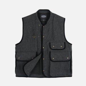 [프리즘웍스] HERRINGBONE WOOL HUNTING VEST _ GRAY BLACK FZW2026FWOT029