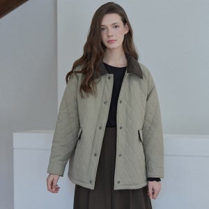 [아방] Diamond Quilted Safari Jacket - BEIGE