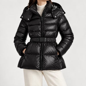 버버리 SANDSEND 샌드센드 벨티드 후드 다운 여성 숏 패딩 점퍼 81284491