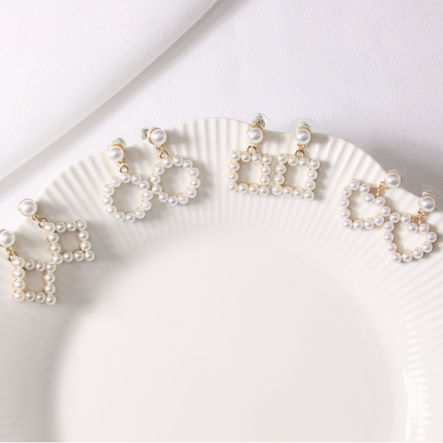 <b><p>stone Cubic Pearl embroidery buttfly Dp Unknown</p></b><b><p>ストーン キュービック 真珠 刺繍 蝶 ドロップ オンバル ランス ウンチム イヤリング</p></b><br /><br /><p align='center'>