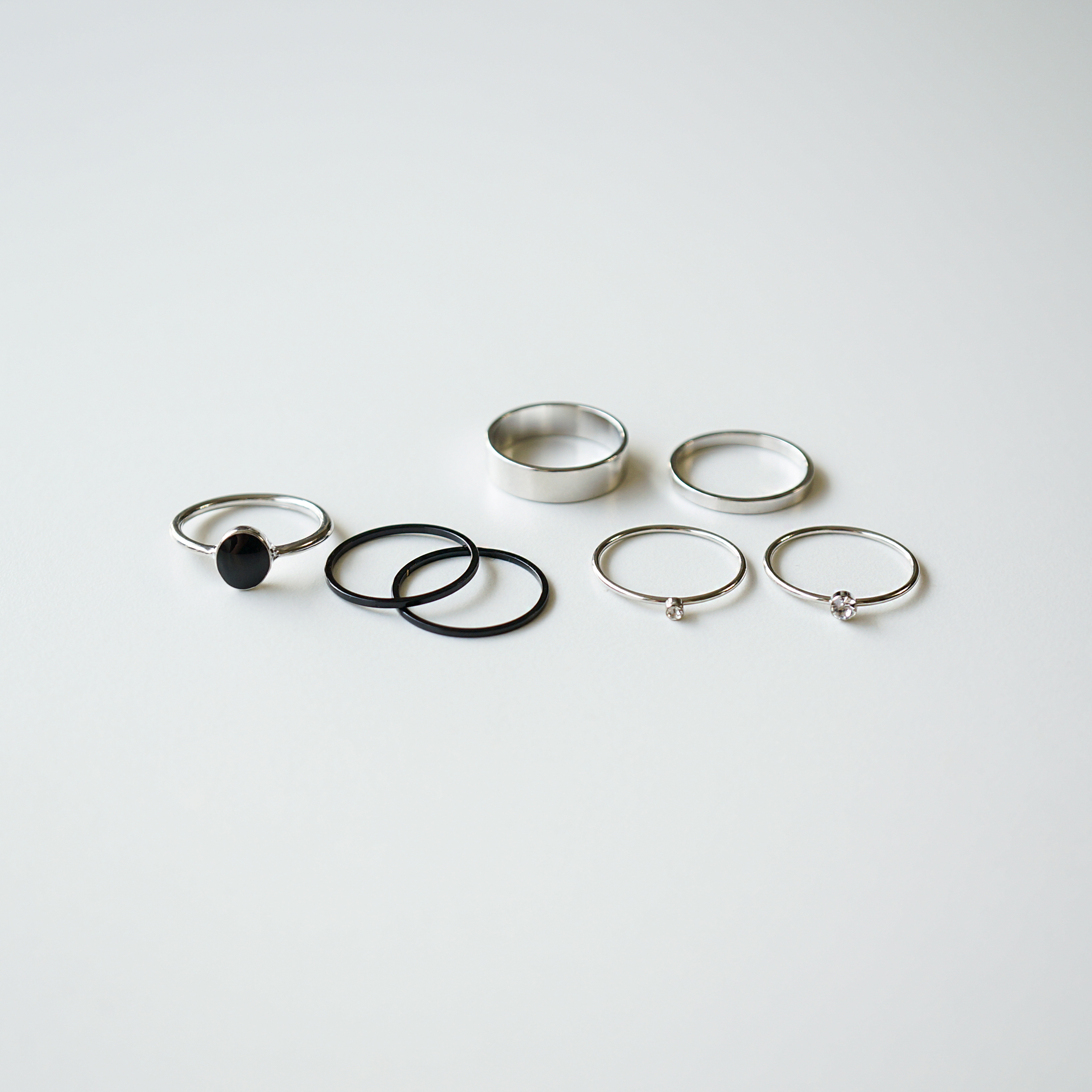 <b><p>black Layered set Ace Index fing Stop right</p></b><b><p>ブラック 重ね着 セット エキ 検知 右手停止 リング 簡単スタイ ユニークアクセサリー</p></b><br /><br /><p align='center'>