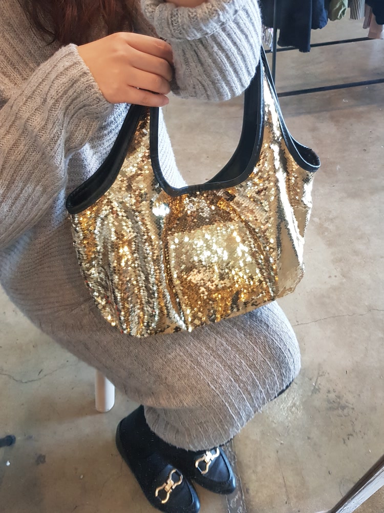 <b><p>Suit Casual Shoulder Bag Jewely Dai Puffy</p></b><b><p>スーツカジュアルショルダーバッグジュエルデイリーショーポベク20女性のバッグ30代</p></b><br /><br /><p align='center'>