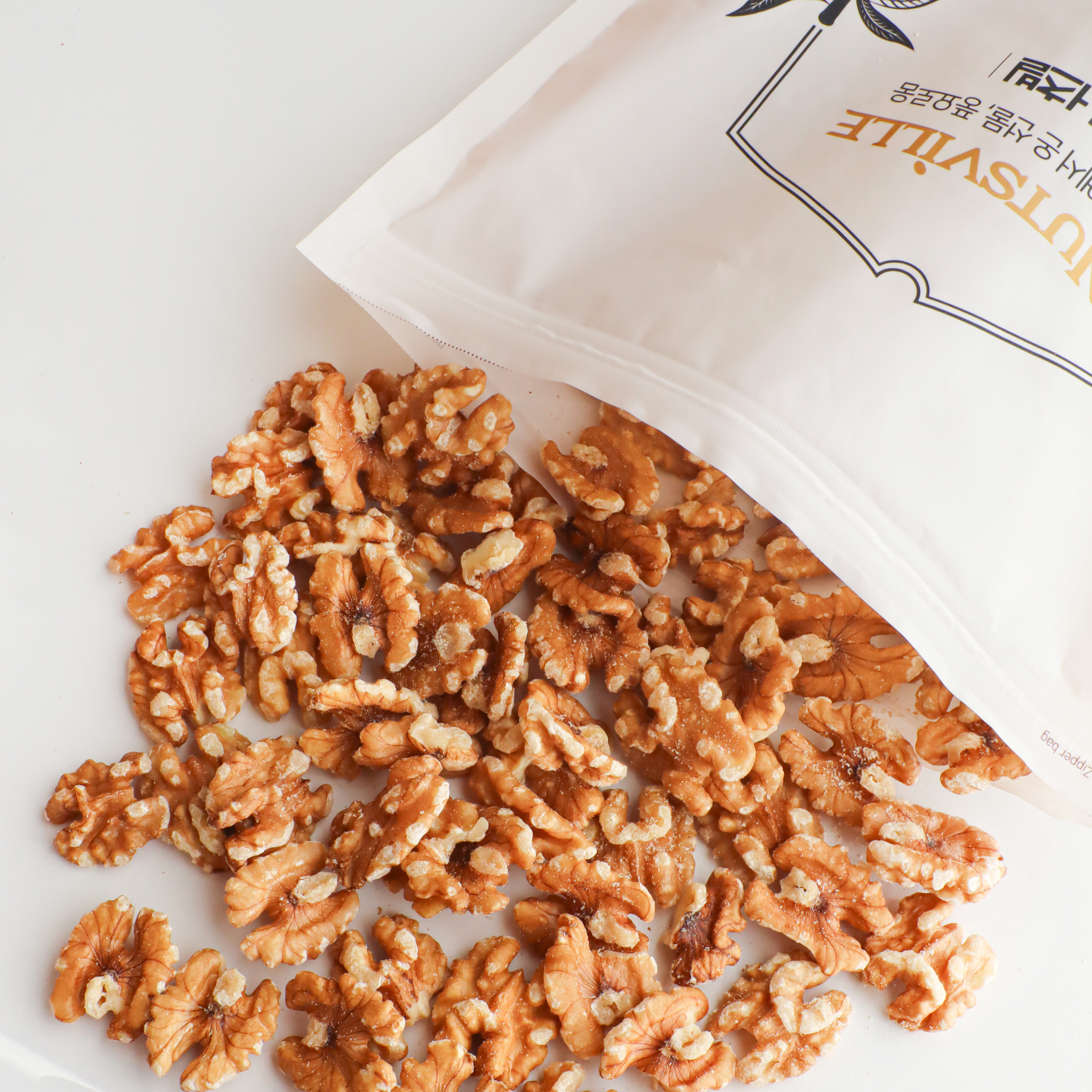 25년 햇 너츠빌 캘리포니아 호두 1/4태 1kg 호두 분태 반태