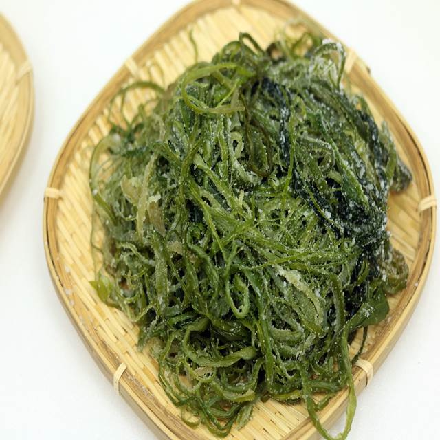 완도산 염장 <b>미역</b>줄기1.5kg 그외꼬시래기 다시마 톳 <b>곰피</b>