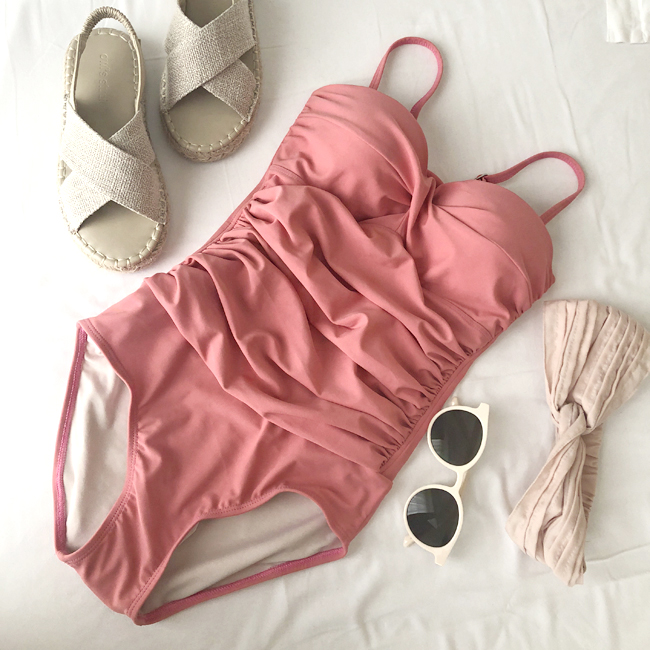 <b><p>wire Shring flower Monoki New bath suit lyd</p></b><b><p>ワイヤー シャーリング フラワー モノキニ 神幸水着 新婚て ビーチ ワンピース非</p></b><br /><br /><p align='center'>