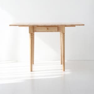 THILSKA 접이식 테이블 고무나무 1175mm, 9134.1304