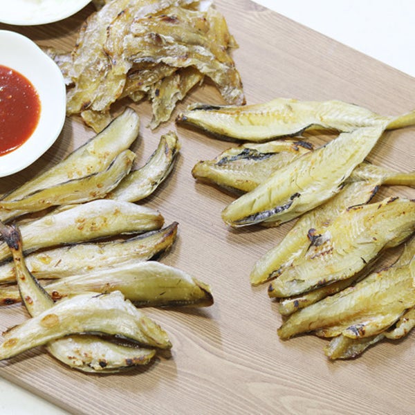 깨끗히 손질된 반건조 노가리 1kg 대구 앵치 뼈손질