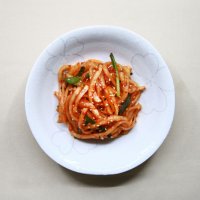 반찬오름 무생채 (200g) 수제반찬 국내산 가정식 반찬배달 정기식단