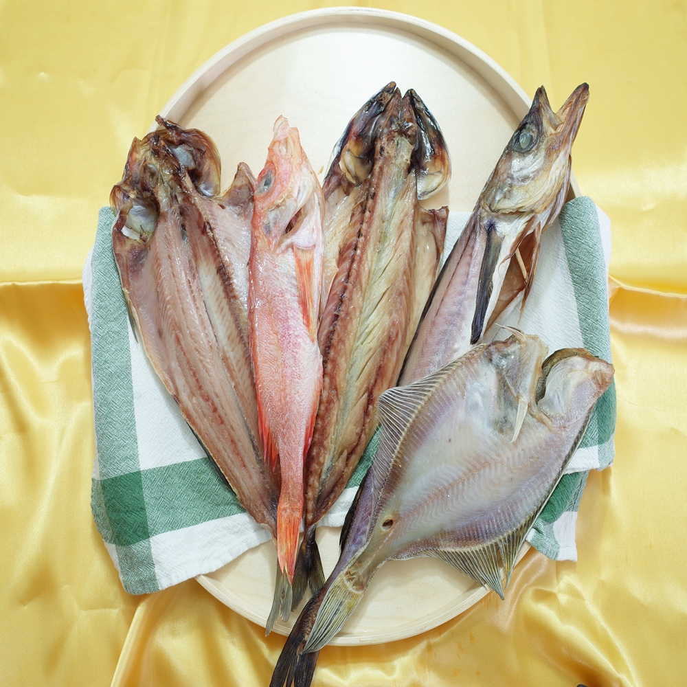 반건조생선 고등어 임연수 가자미 열기 코다리 박대 우럭 볼락 말린 제수용 선물세트