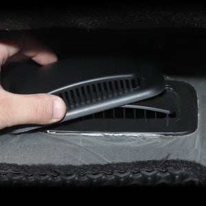 메이튼 더뉴 올뉴 카니발 튜닝 용품 시트하단 송풍구 커버