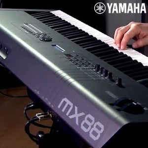 야마하 신디사이저 MX88