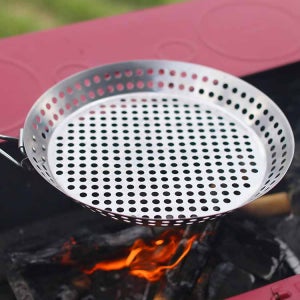 요리즐 캠핑 바베큐 그릴 타공 석쇠 불판 직화구이 프라이팬
