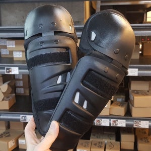 오토바이 무릅 무릎 팔꿈치 보호대 4개 1세트 관절보호대 하반신장비 스쿠터보호 퀵 딜리버리