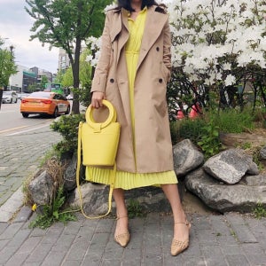 베이지 기본 트렌치 코트