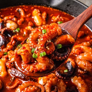 맵꾸미 양념 쭈꾸미 볶음 450g 캠핑 요리