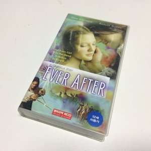 VHS 에버 애프터 Ever After, 1998 (영어자막 비디오, 중고) 감독앤디 테넌트 출연드류 베리모어(다니엘), 안젤리카 휴스턴(로드밀라)