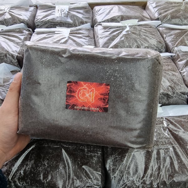 사슴벌레 장수풍뎅이 전용 C3 CG 2차발효톱밥 곤충흙 (유충먹이/성충산란용) C1(5L)
